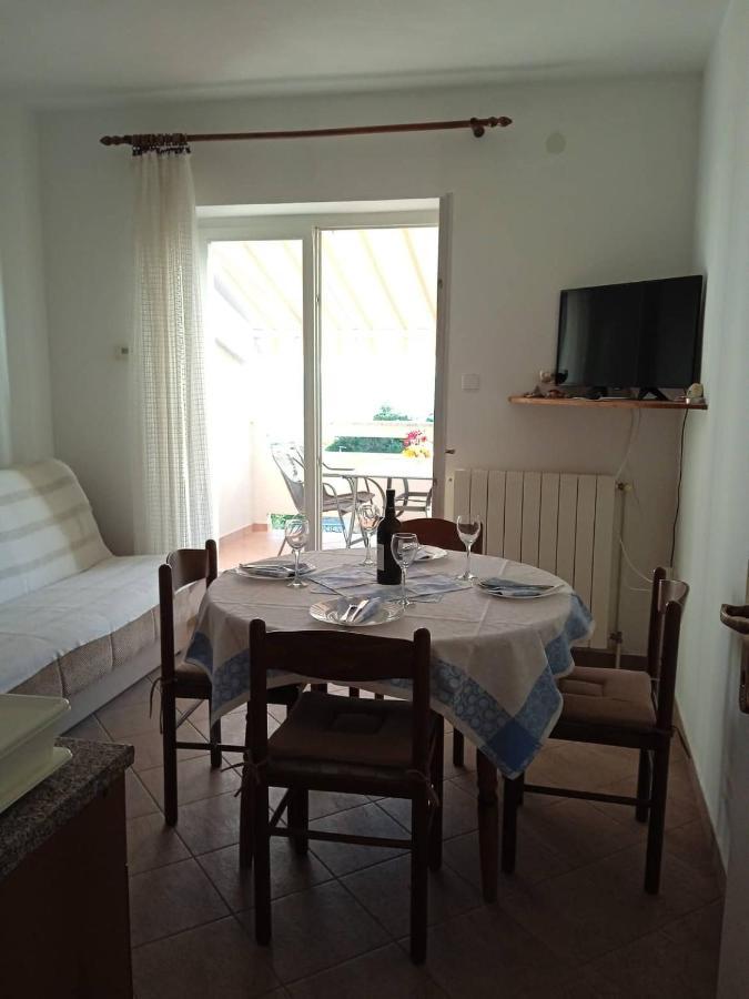 Apartmani Vesna Lun  Exterior photo