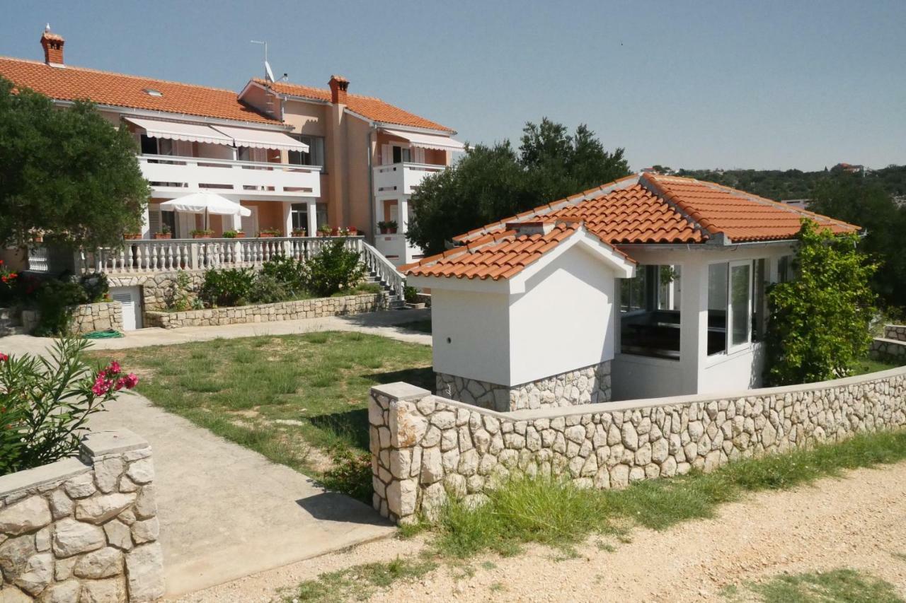 Apartmani Vesna Lun  Exterior photo